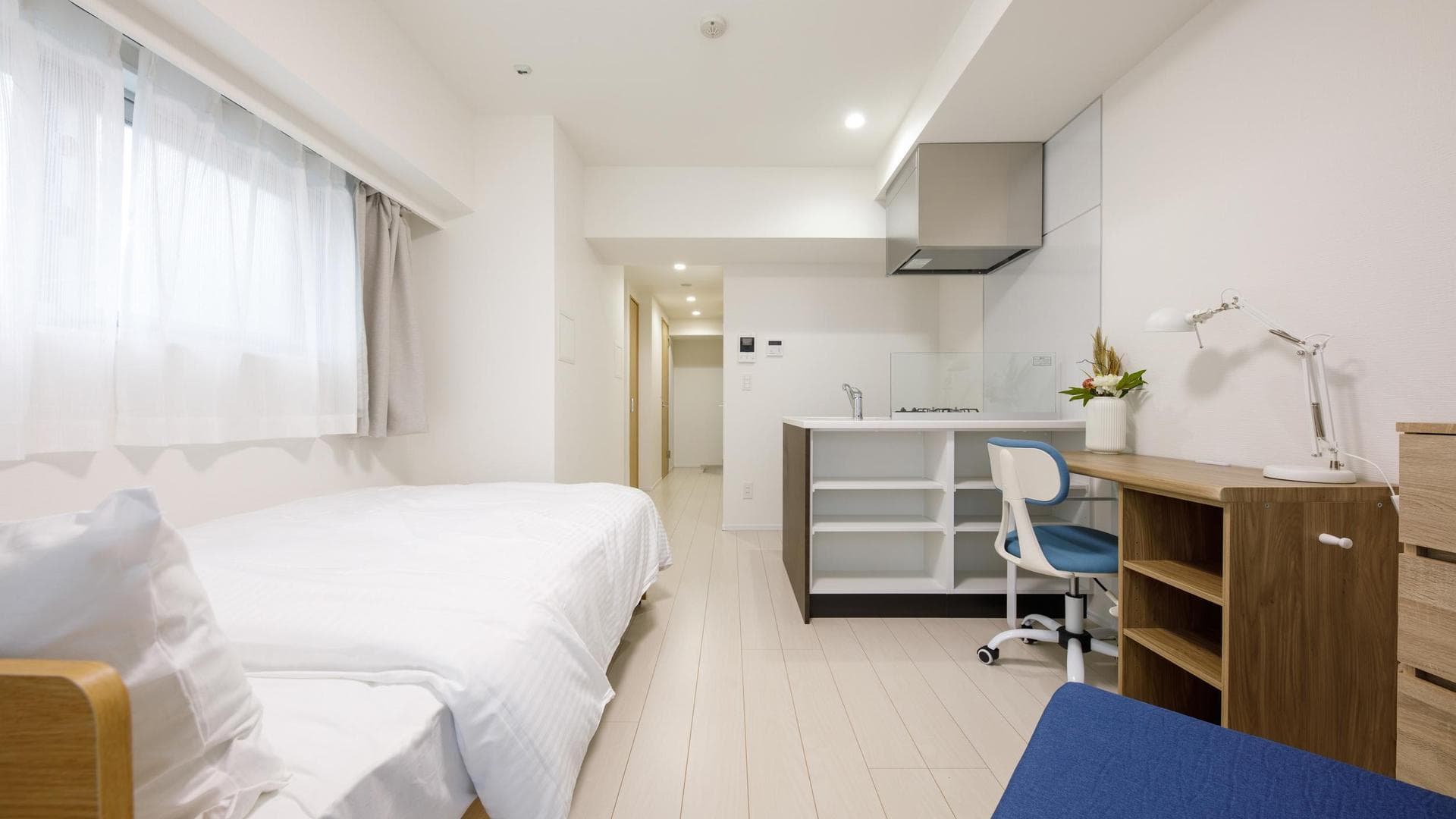 Room image 8
