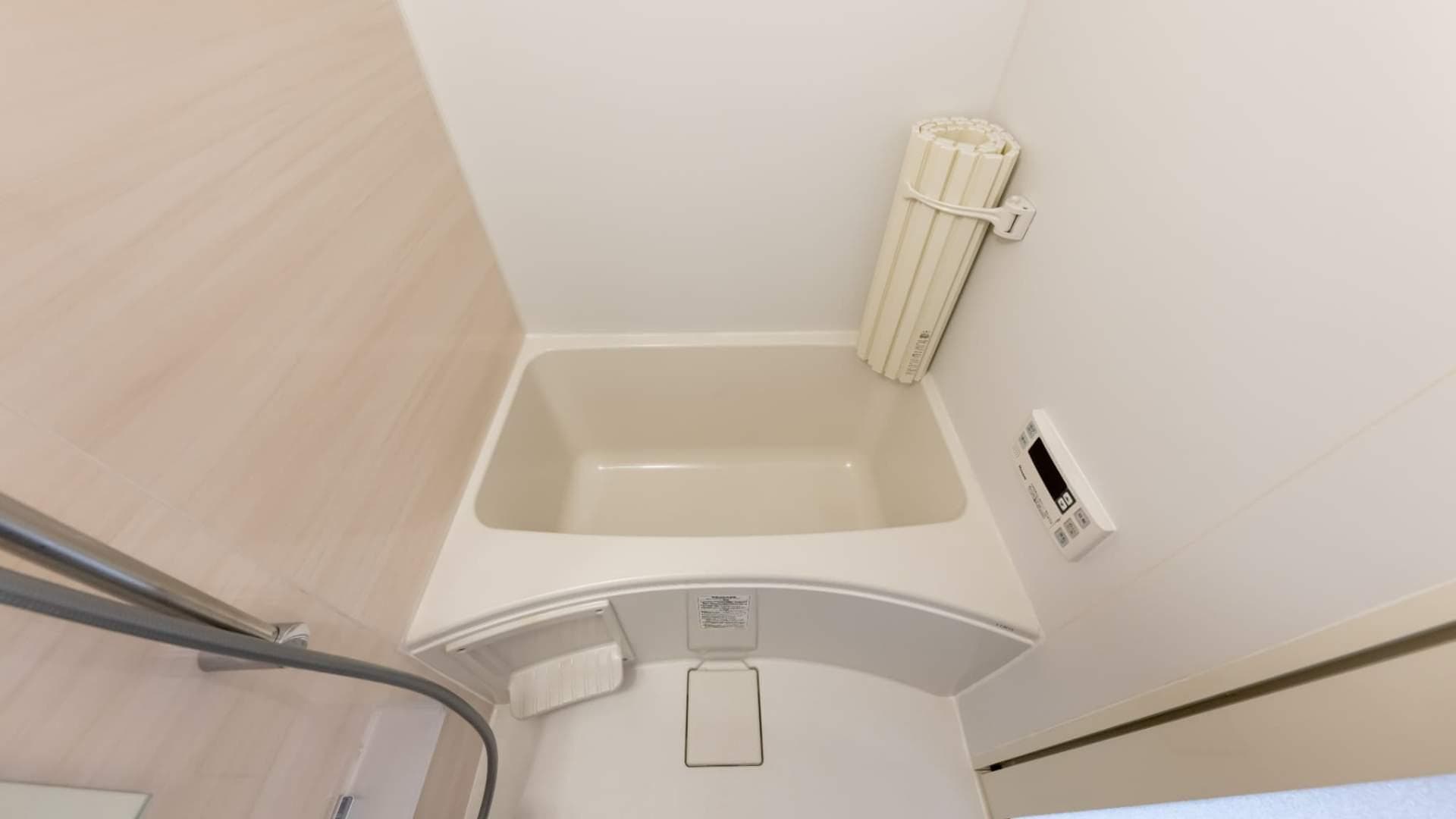 Room image 13