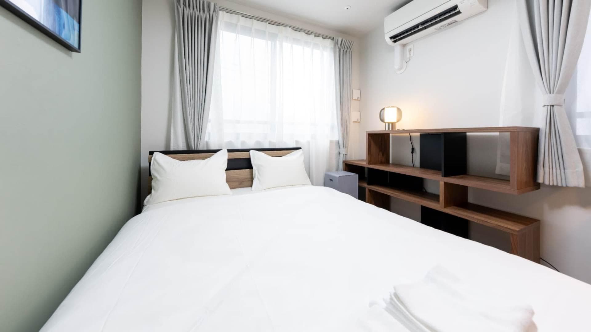 Room image 8