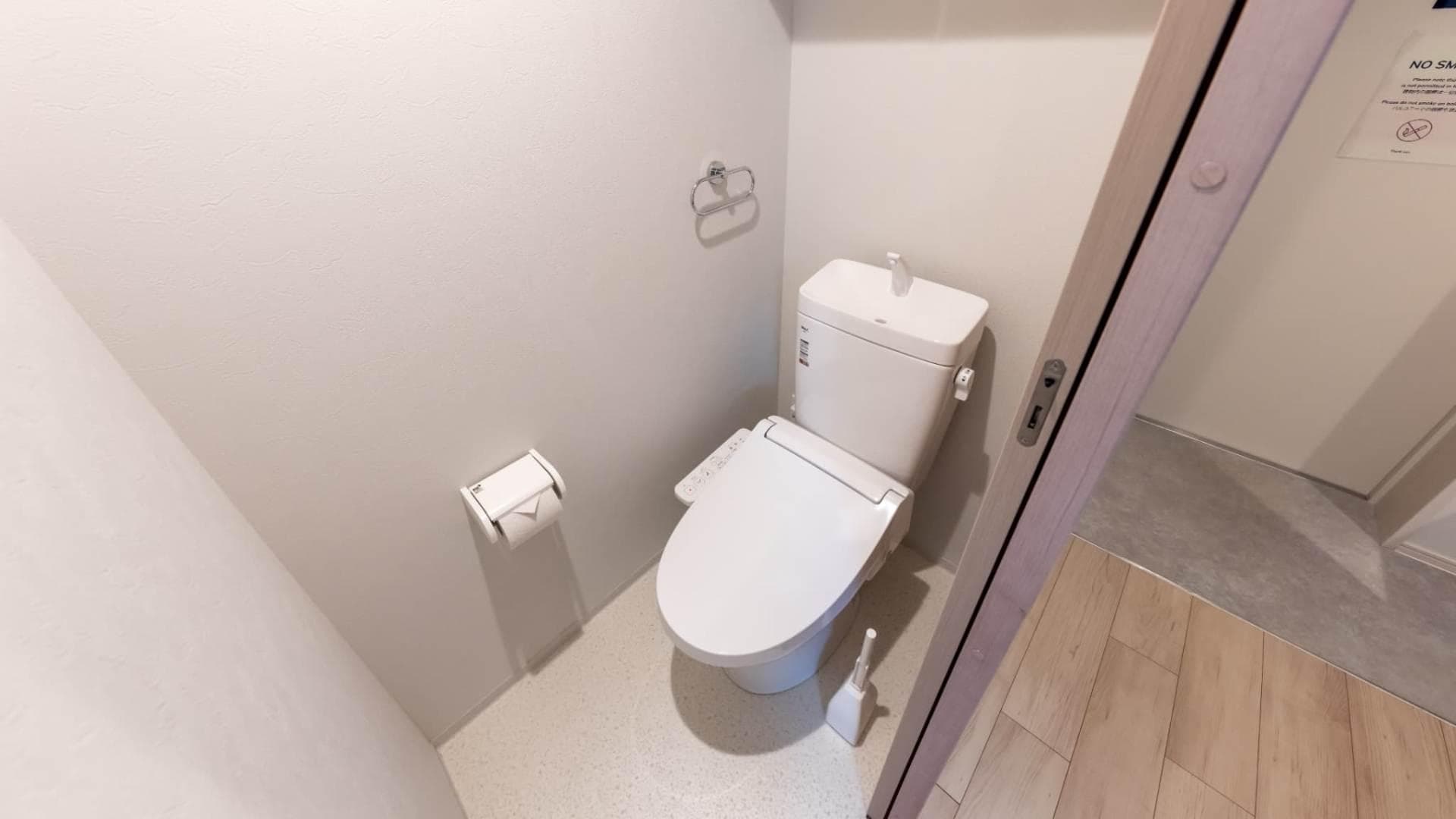 Room image 11