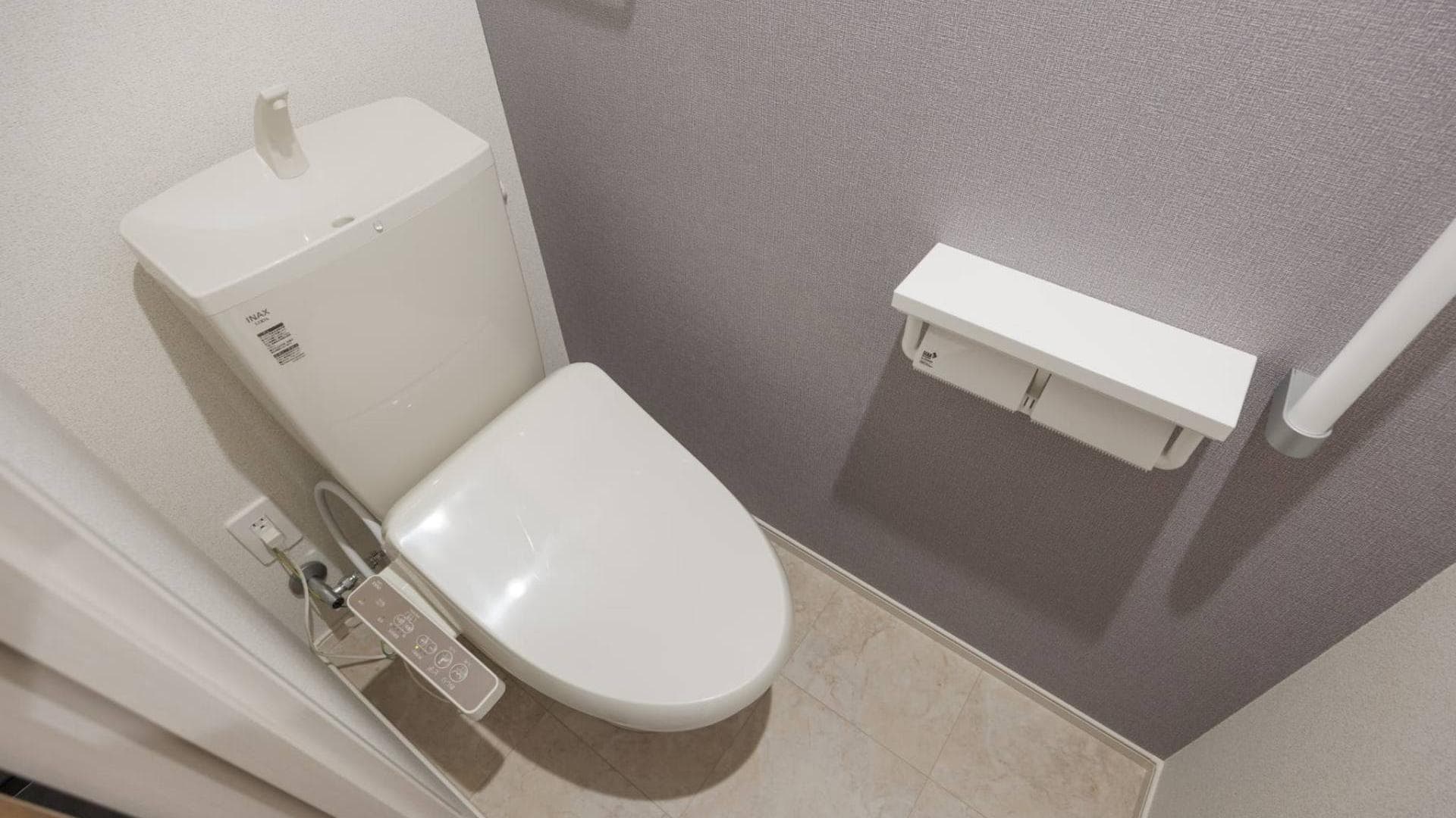 Room image 10