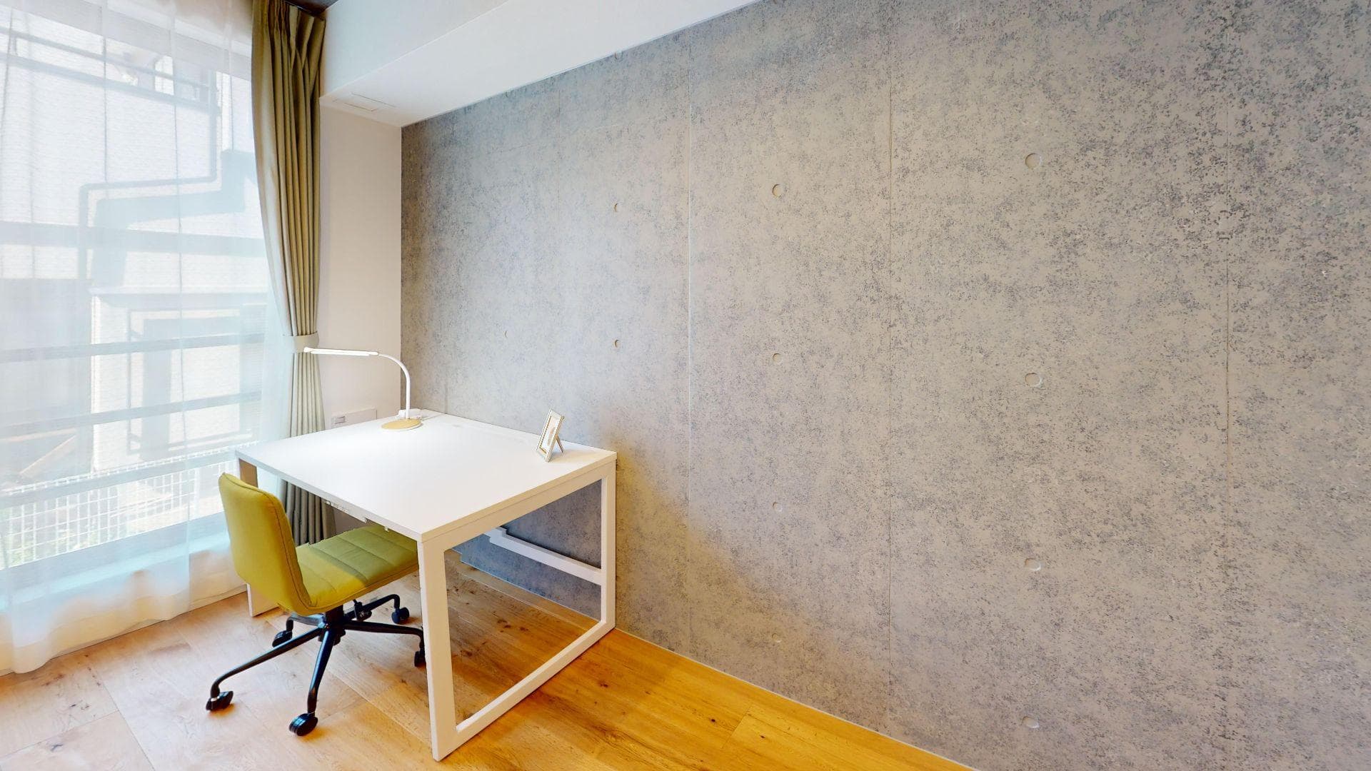 Room image 8