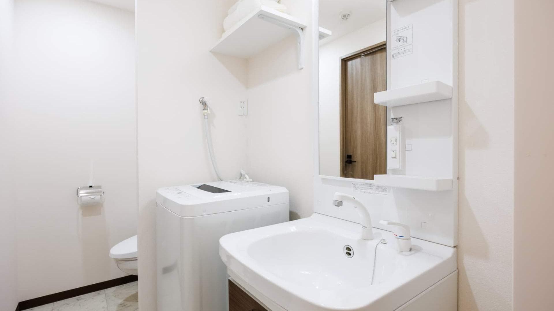 Room image 11