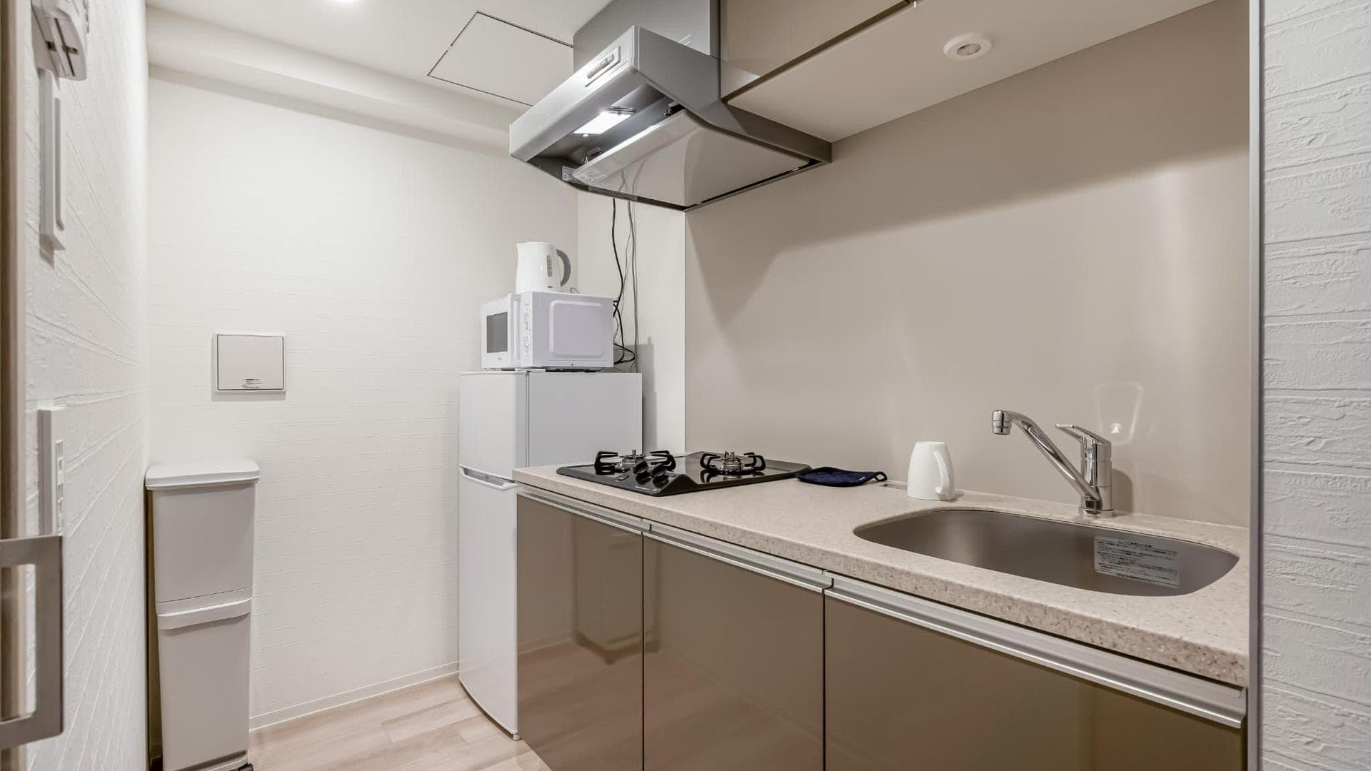 Room image 12