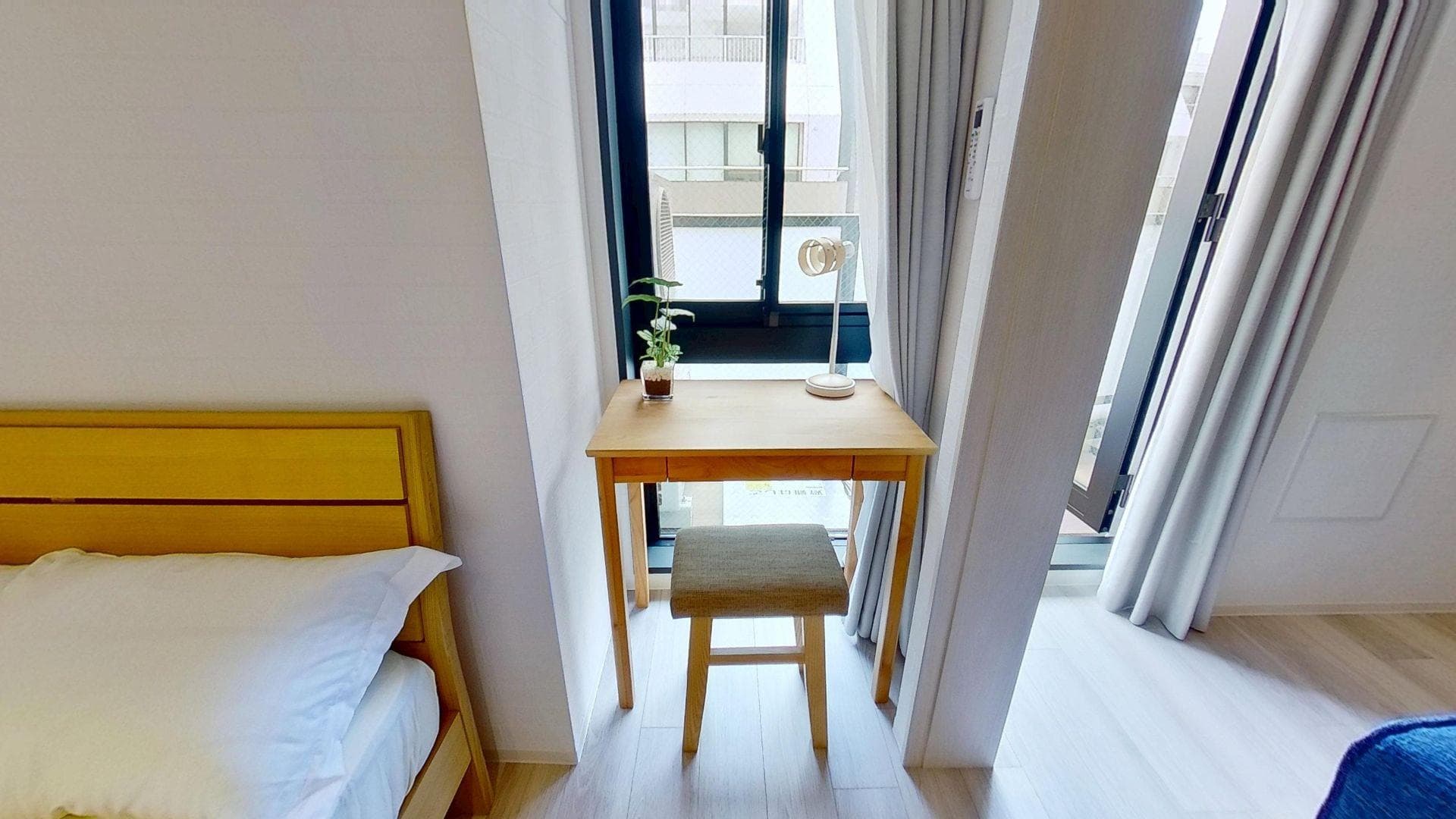 Room image 13