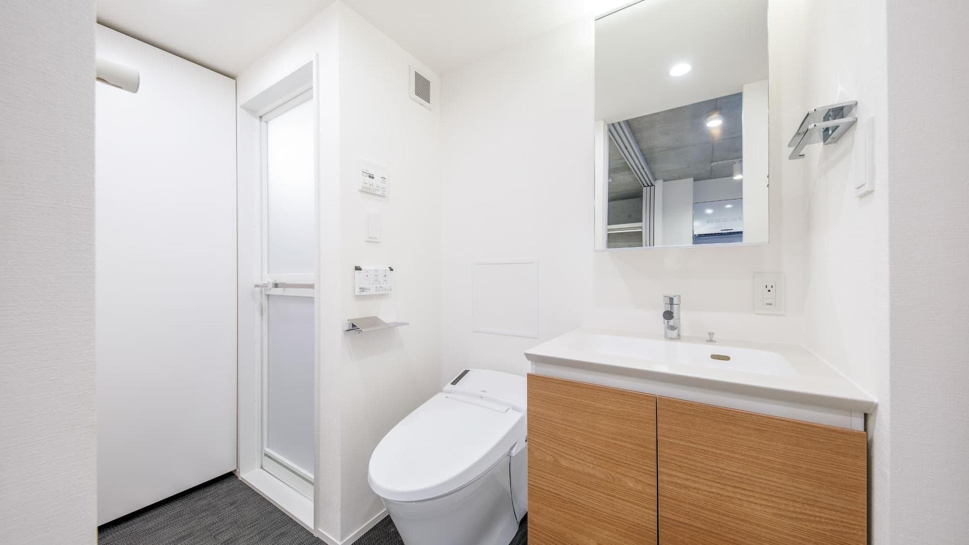 Room image 11