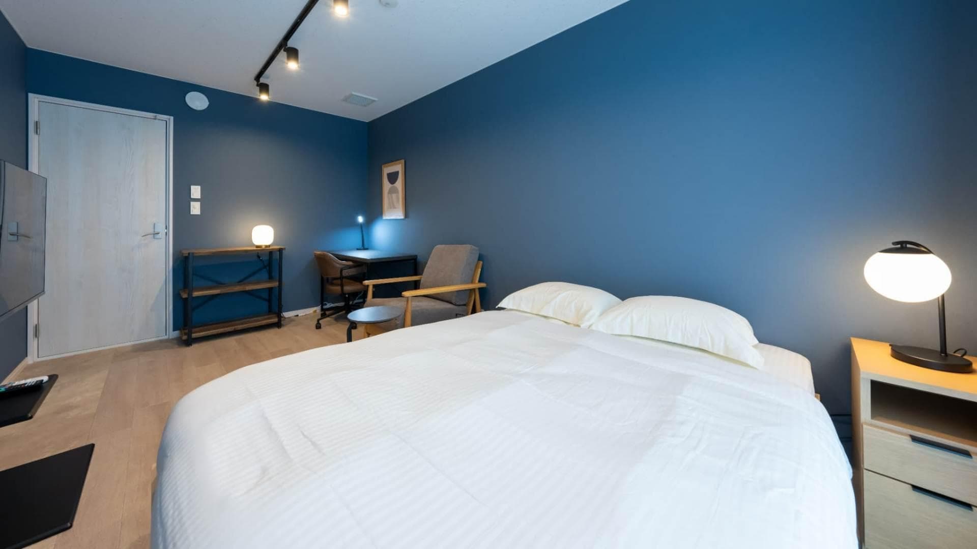 Room image 10
