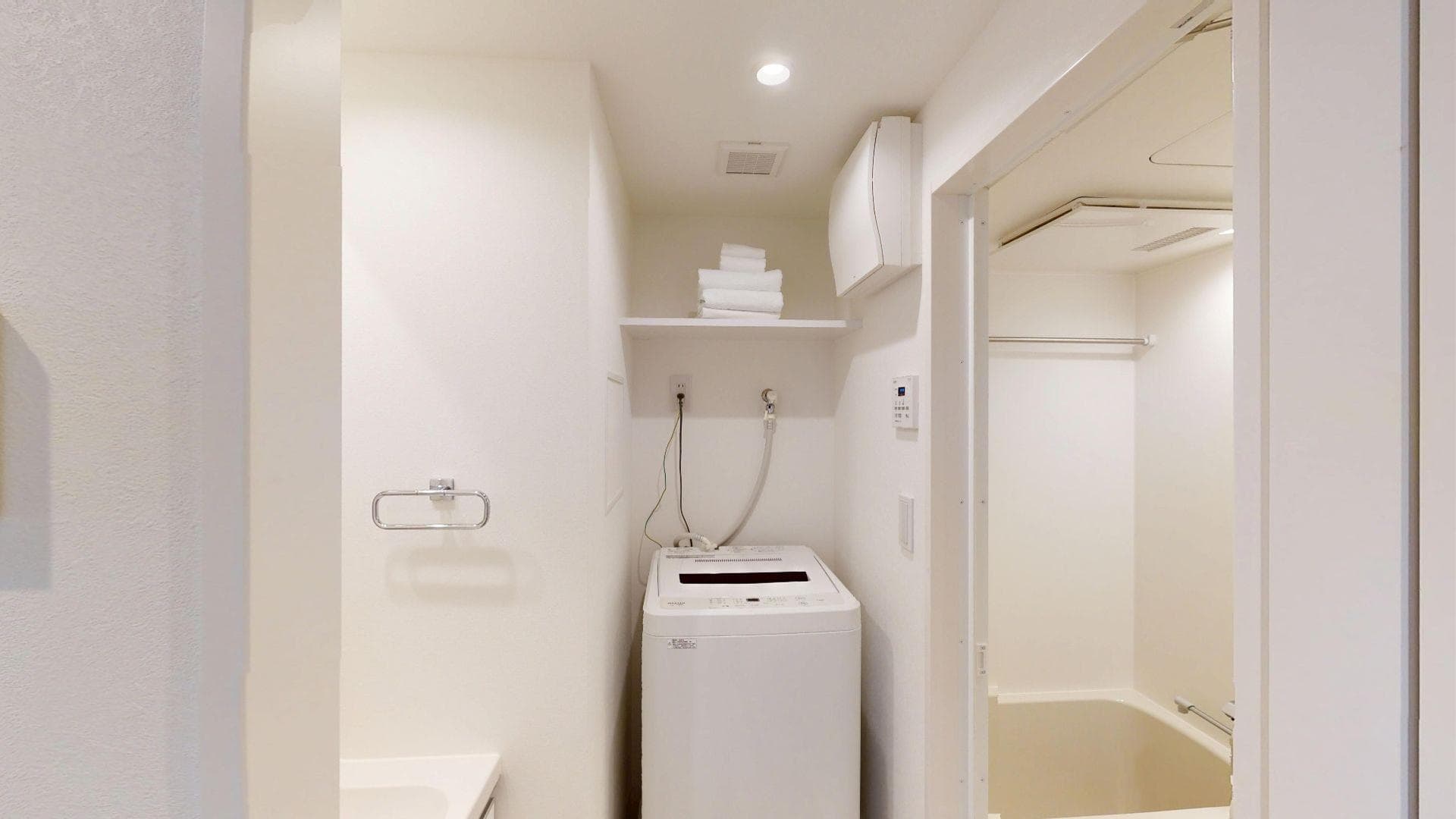 Room image 11