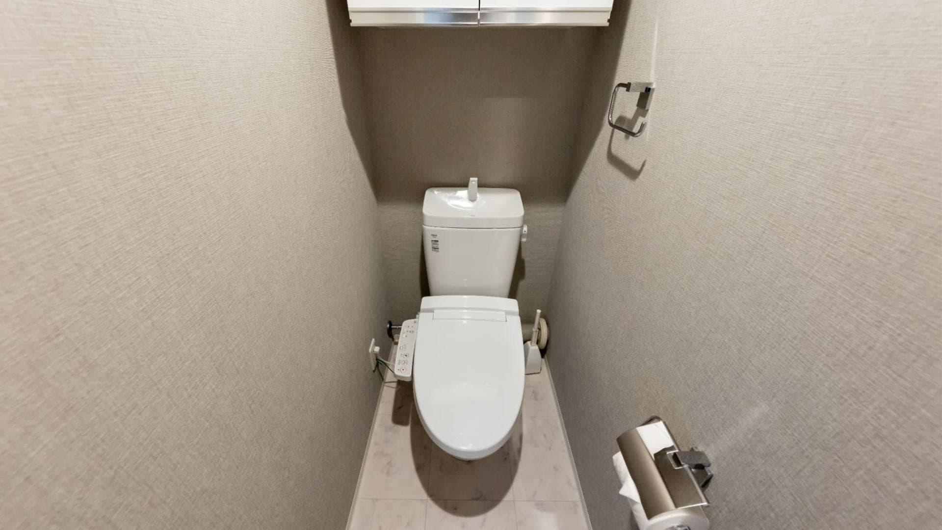 Room image 13