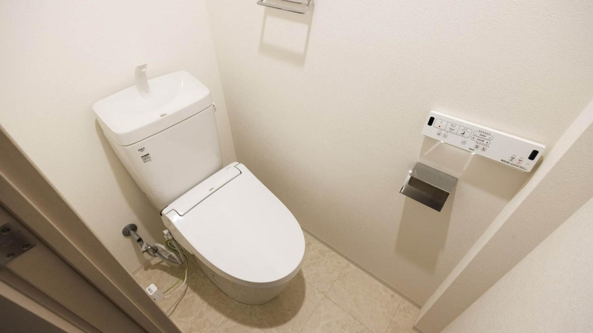 Room image 12