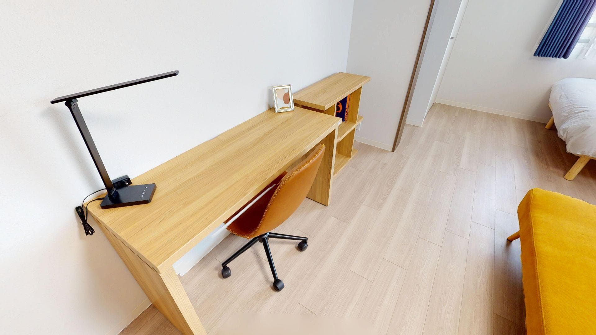 Room image 12