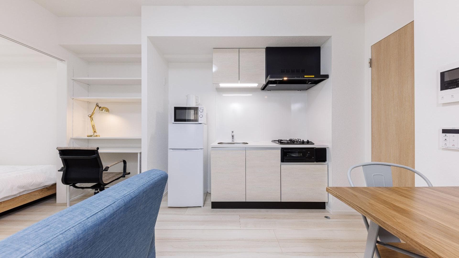 Room image 8