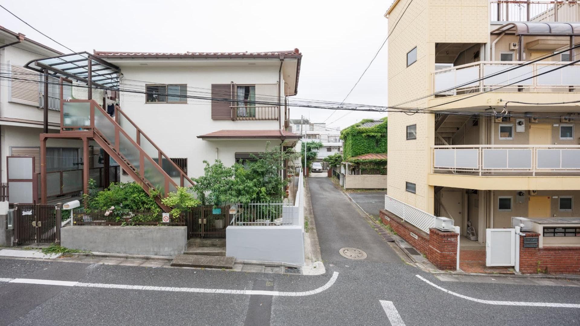 Room image 12