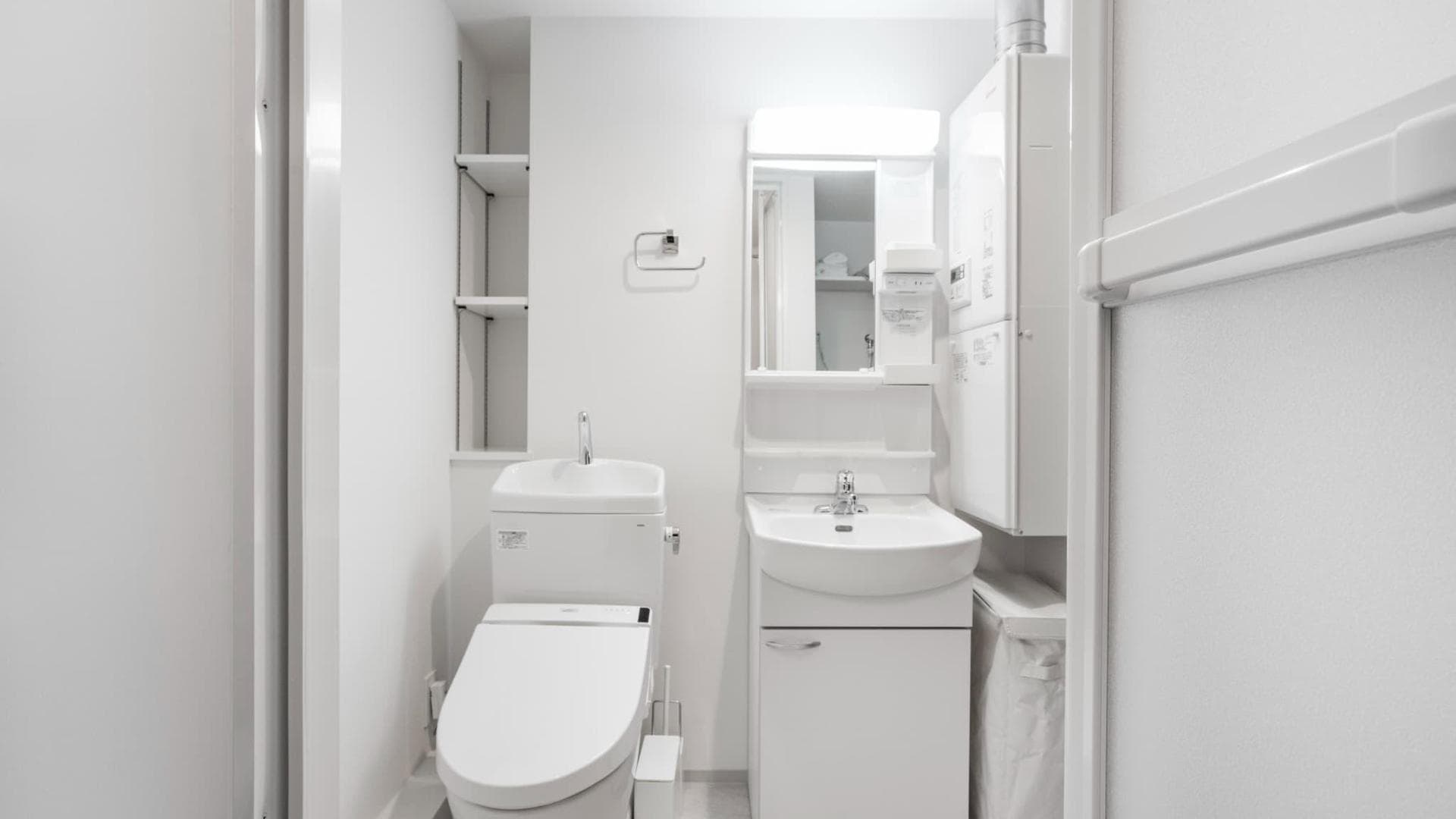 Room image 12