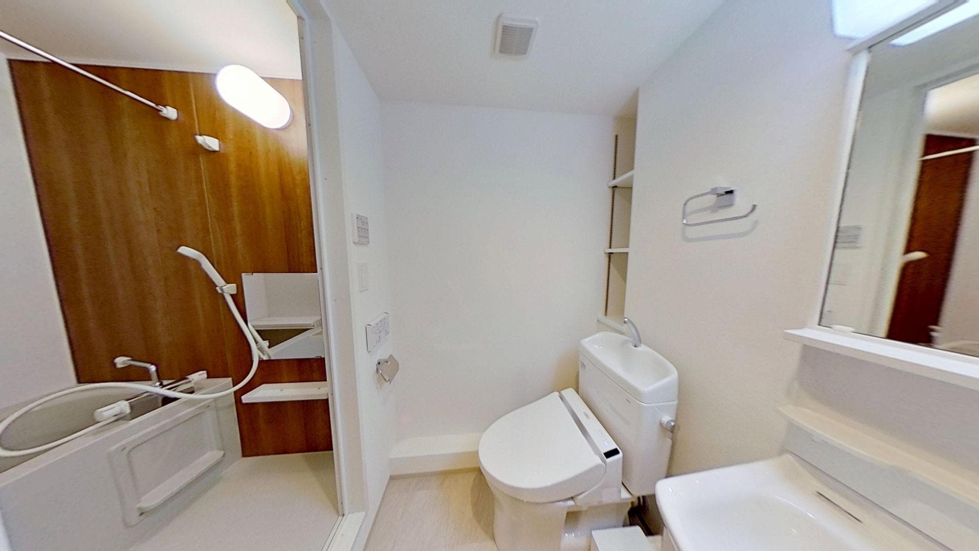 Room image 11