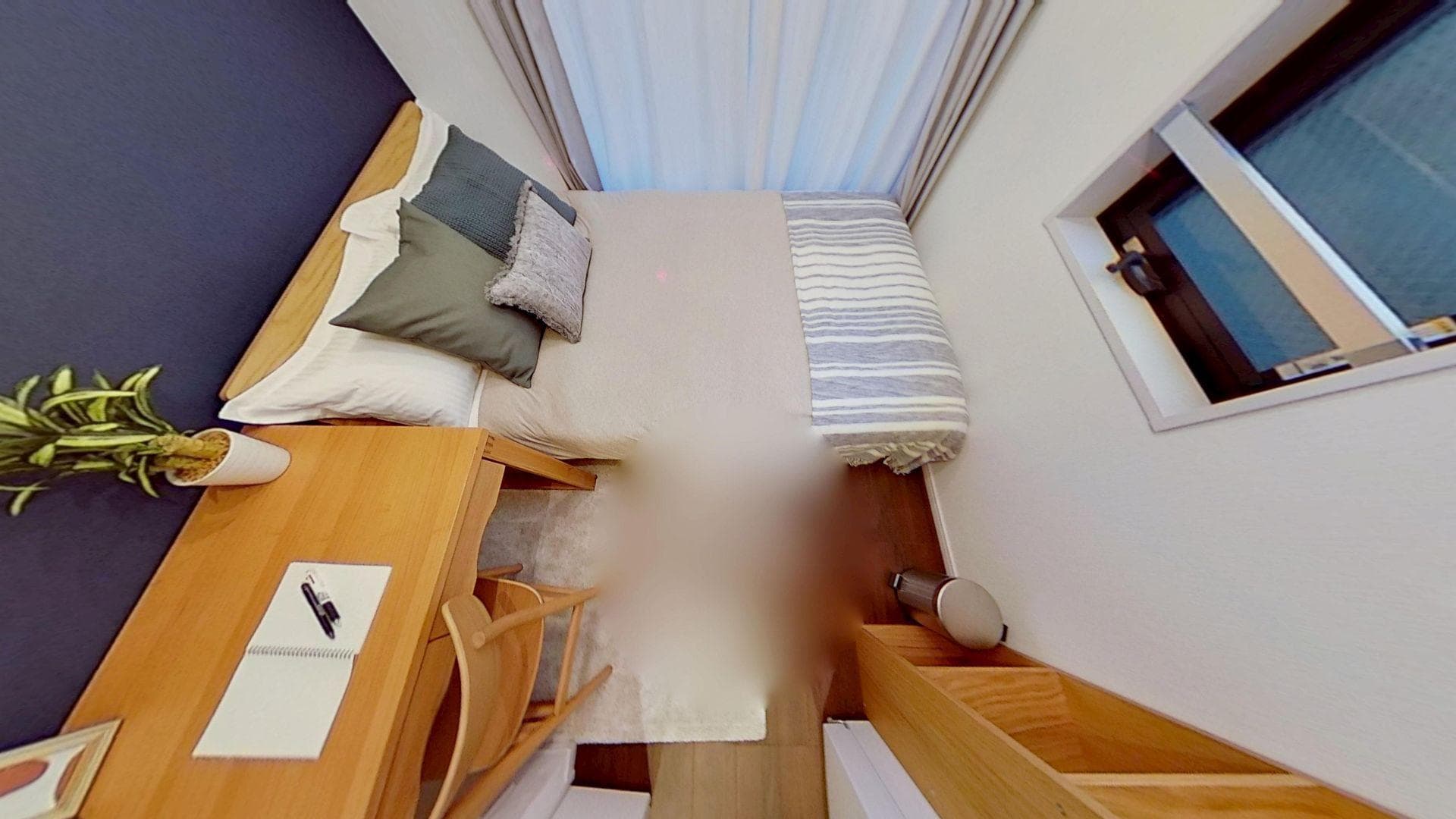 Room image 10