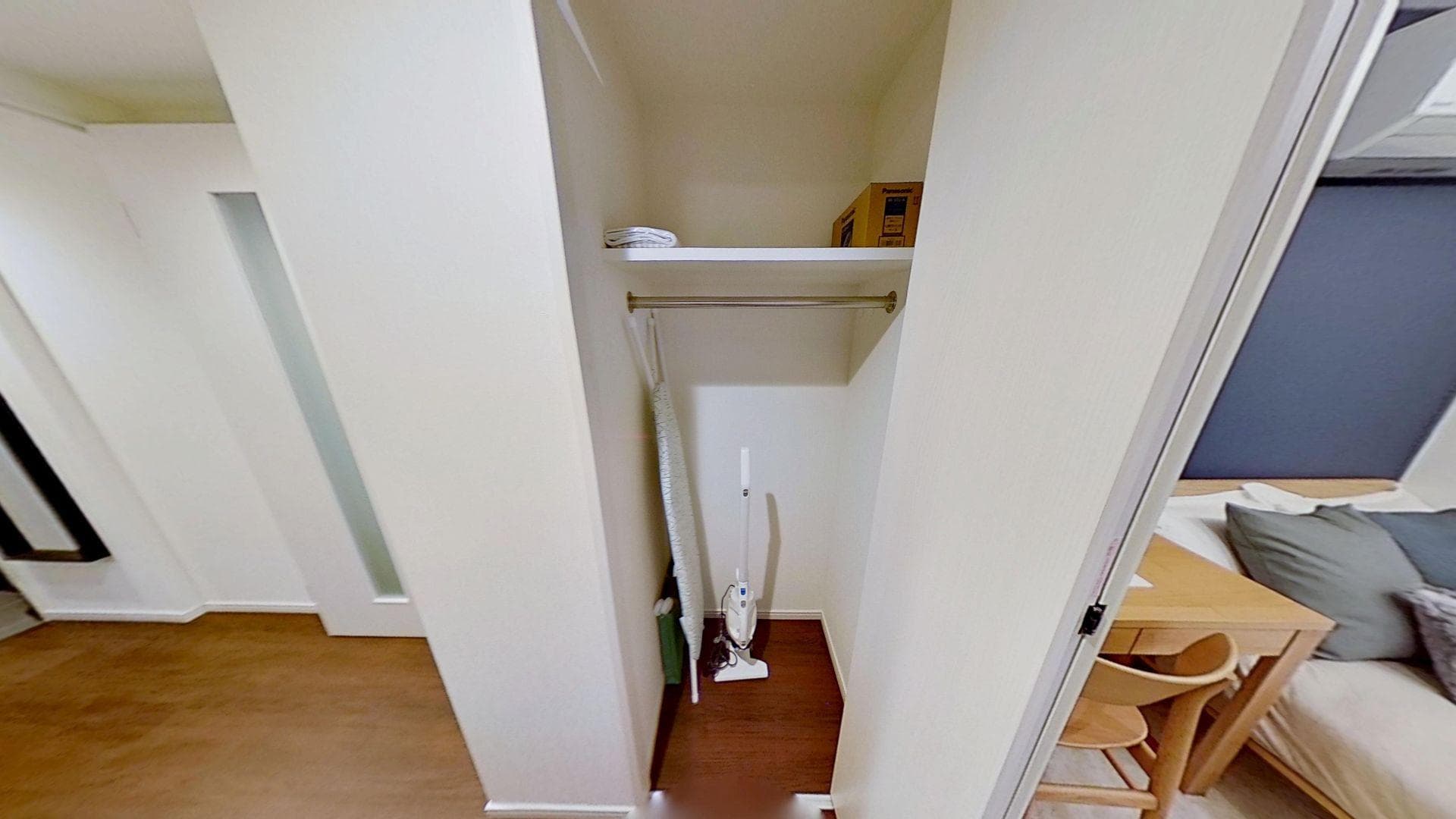 Room image 16