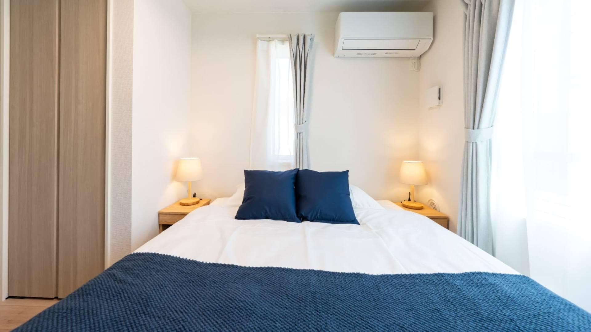 Room image 8