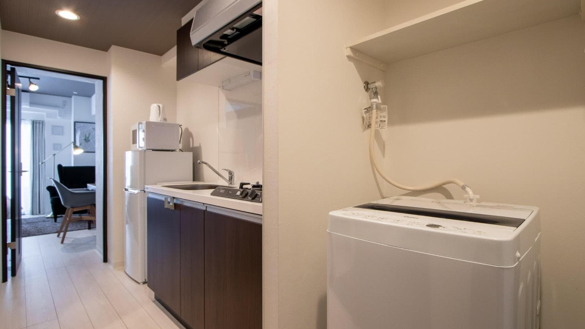 Room image 8
