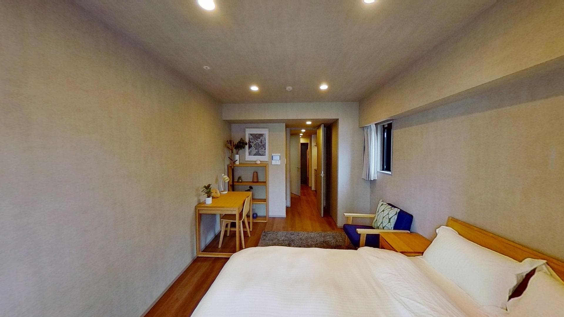 Room image 8