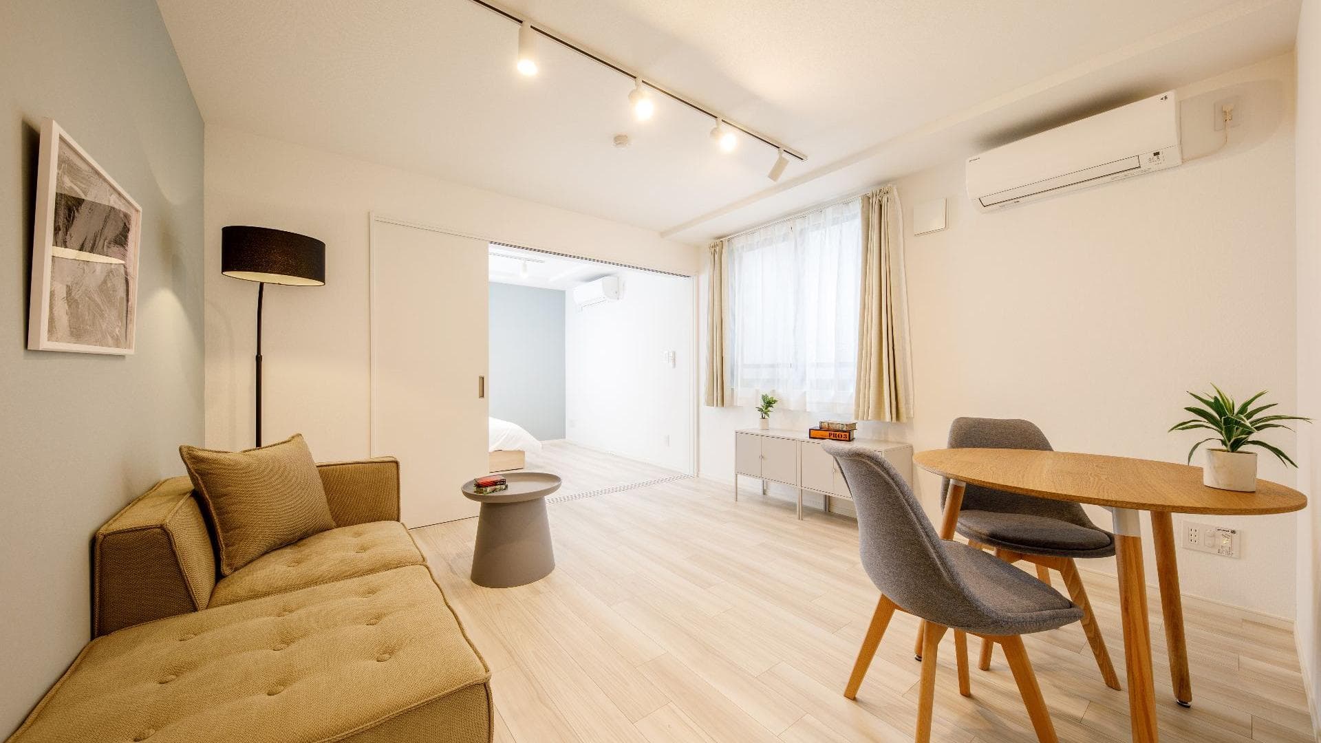 Room image 9
