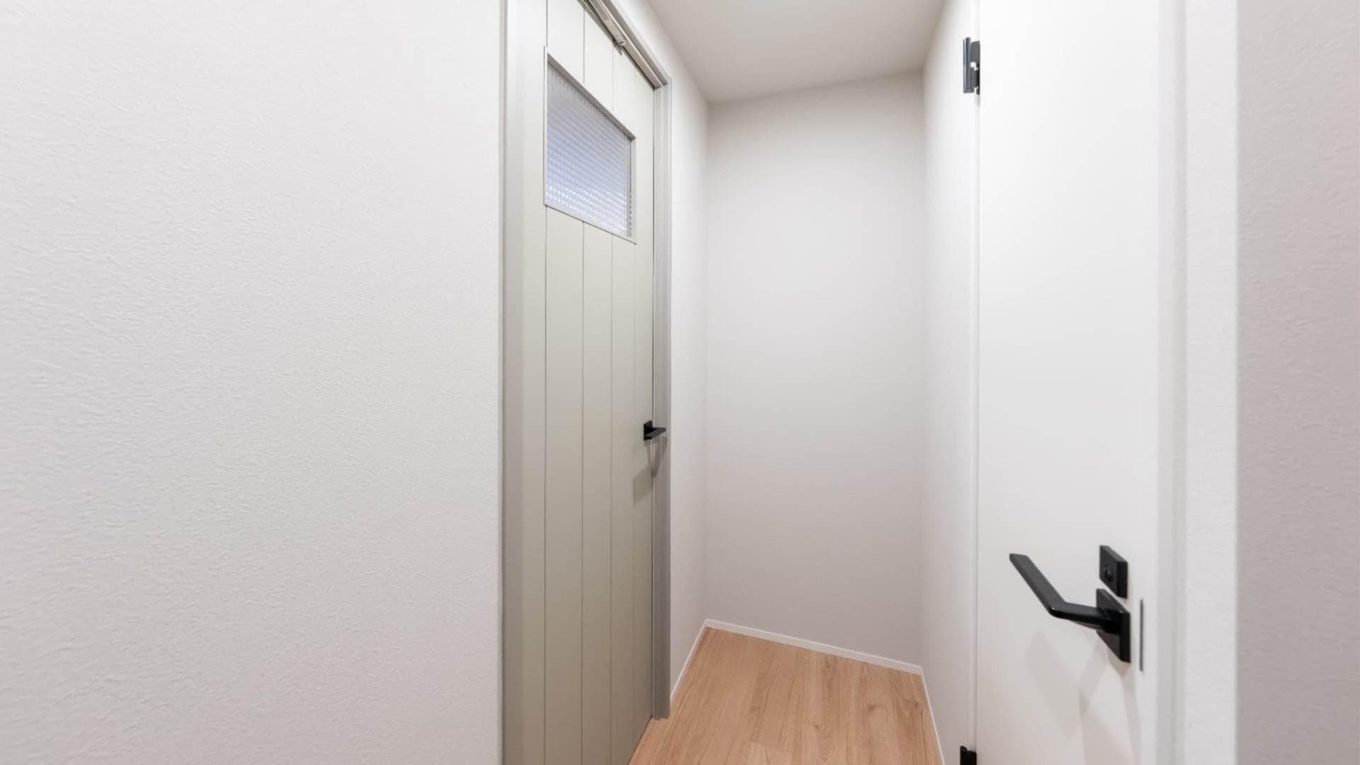Room image 16