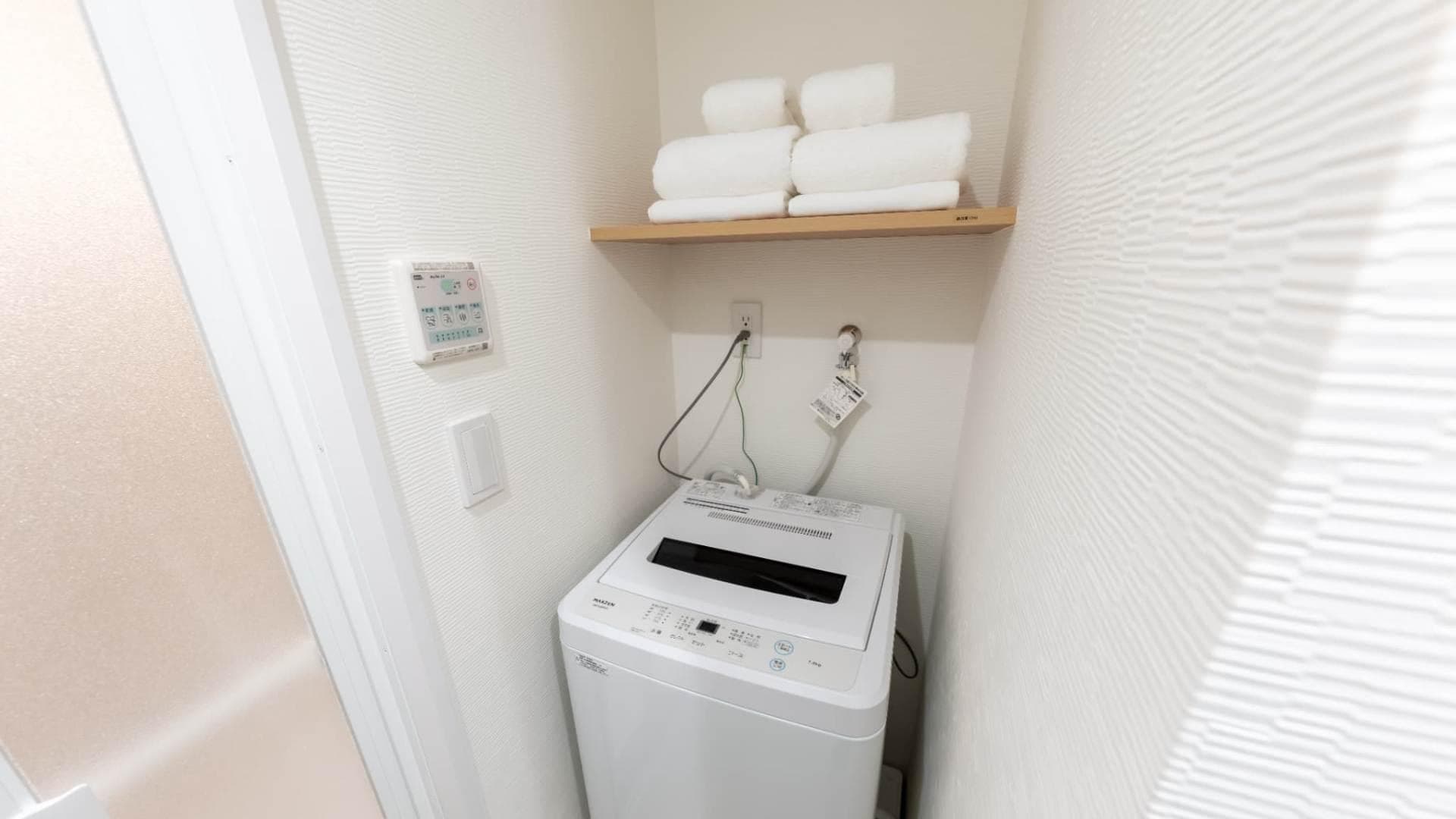 Room image 14