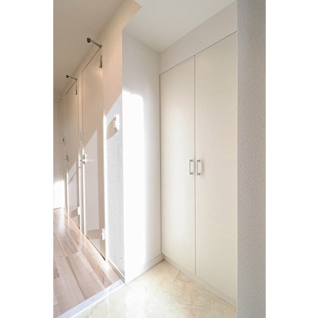 Room image 15
