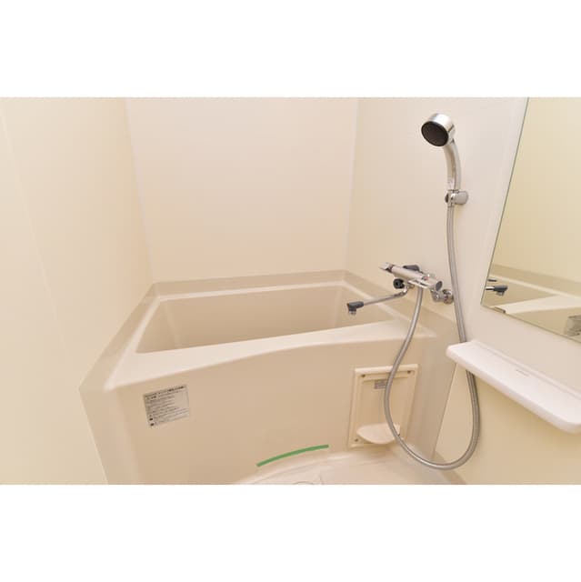 Room image 9