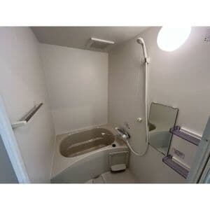 Room image 16