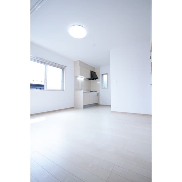 Room image 16