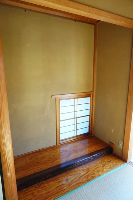 Room image 16