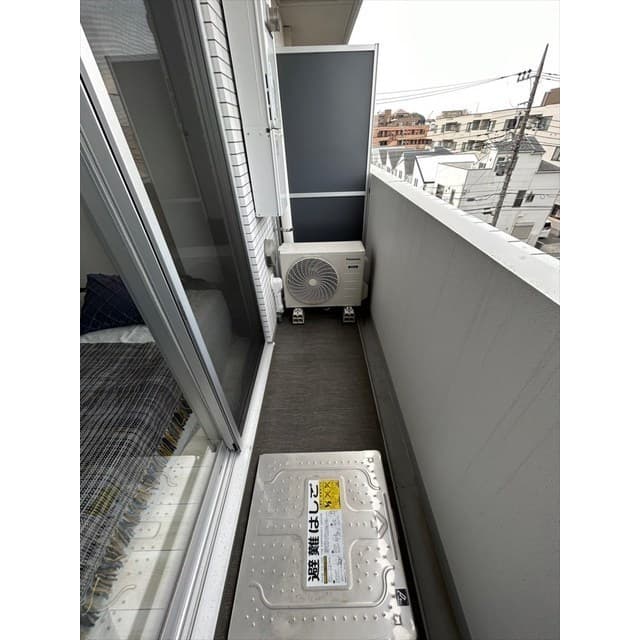 Room image 13
