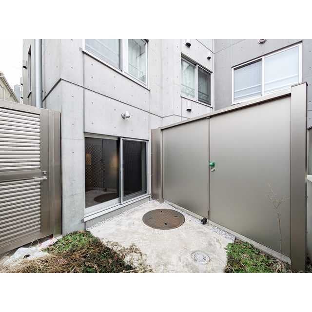 Room image 15