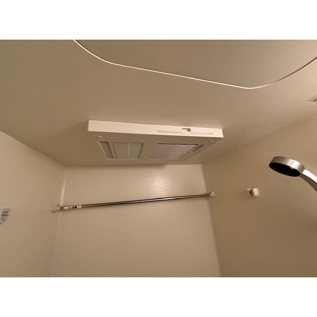 Room image 14
