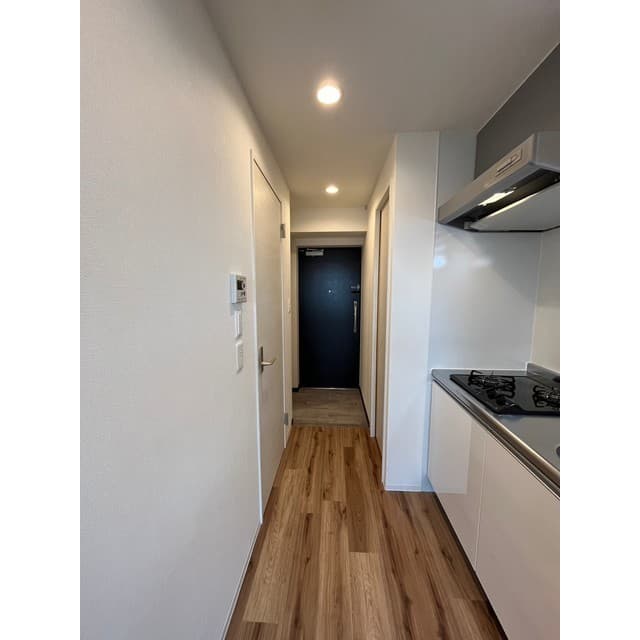 Room image 15