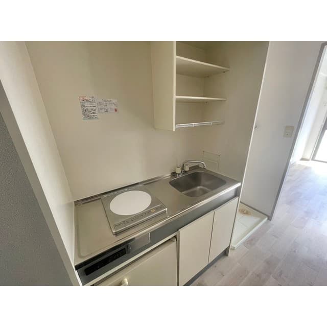 Room image 9