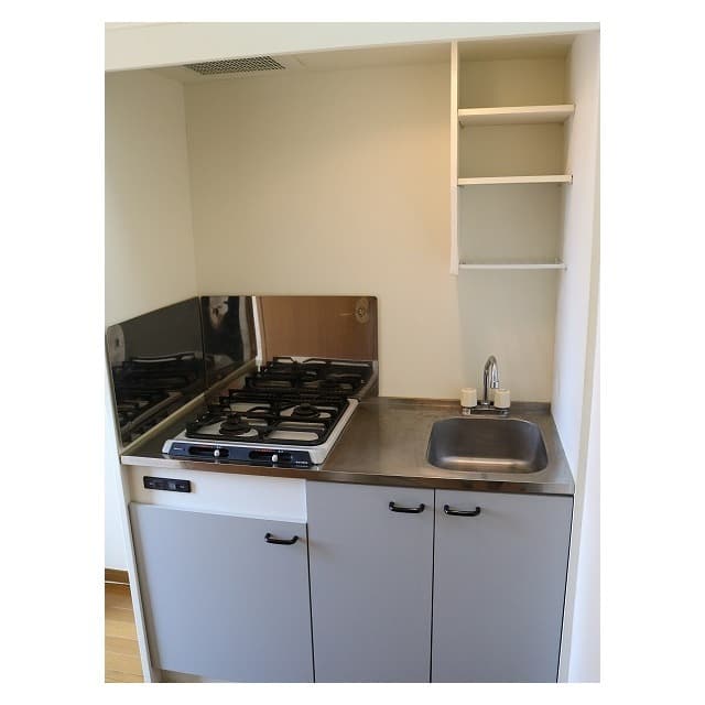Room image 16