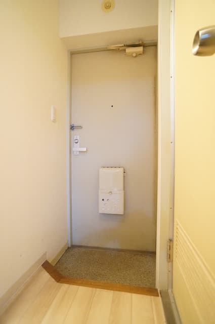 Room image 9