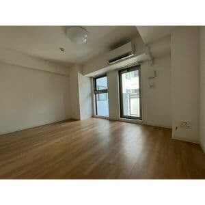 Room image 11
