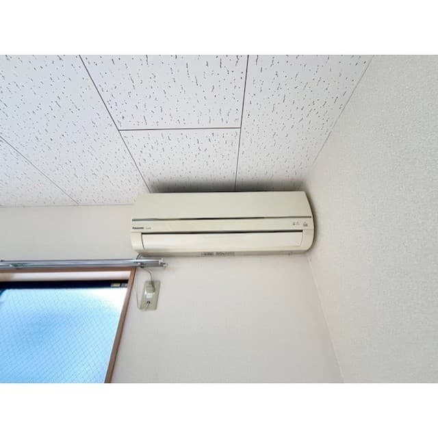 Room image 13