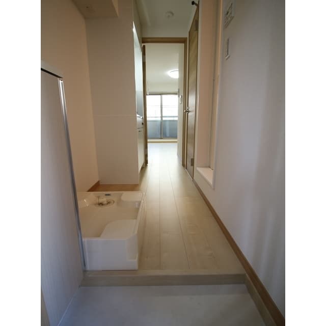 Room image 10