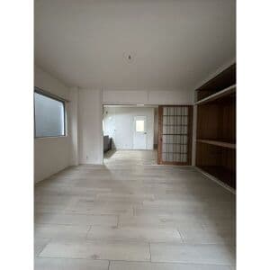 Room image 14