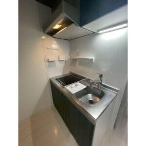 Room image 10