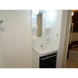 Room image 16