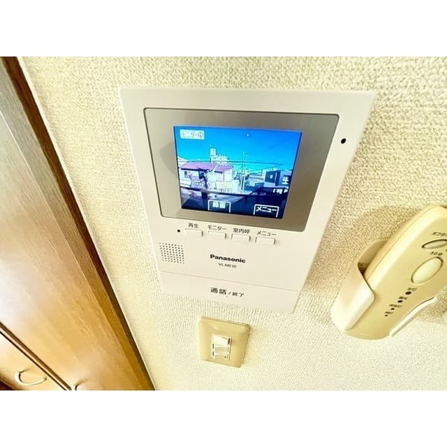 Room image 12
