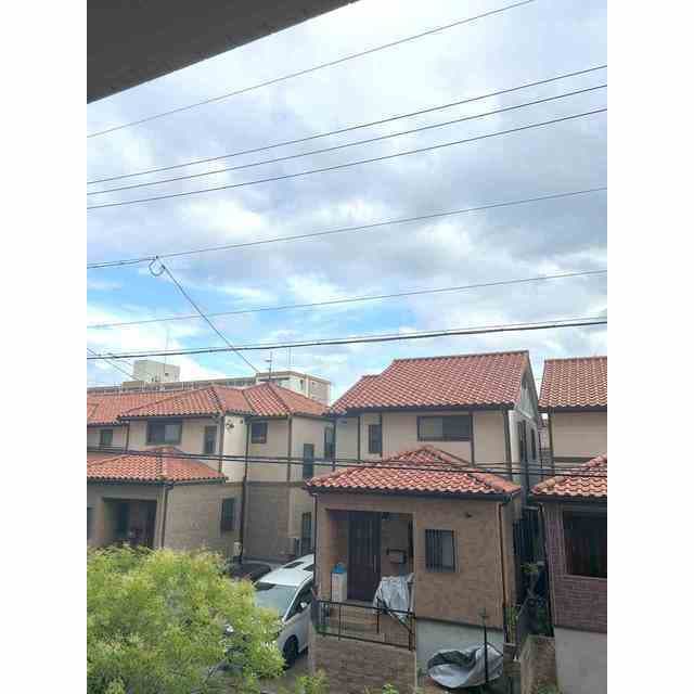 Room image 15