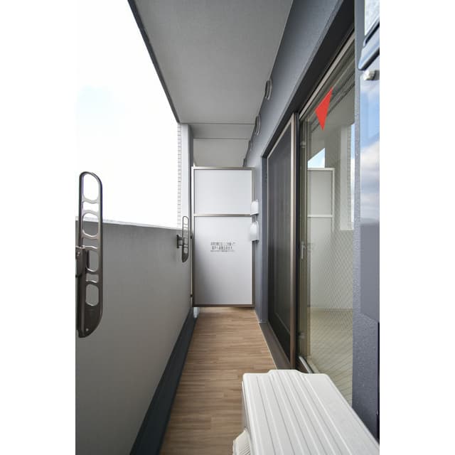 Room image 9