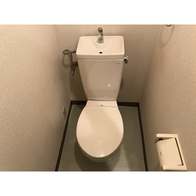 Room image 11
