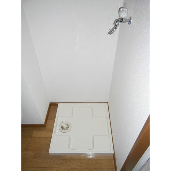 Room image 13